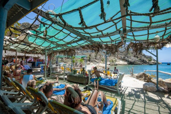FULL DAY BEACH & DIVING